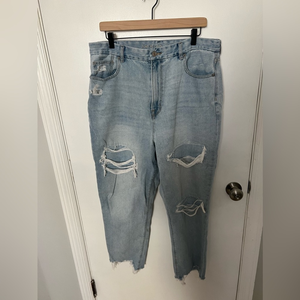 American Eagle Curvy Mom Jeans